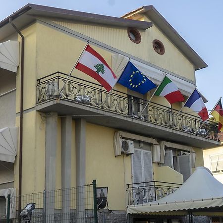 Hotel Herve Marina di Massa Exterior foto